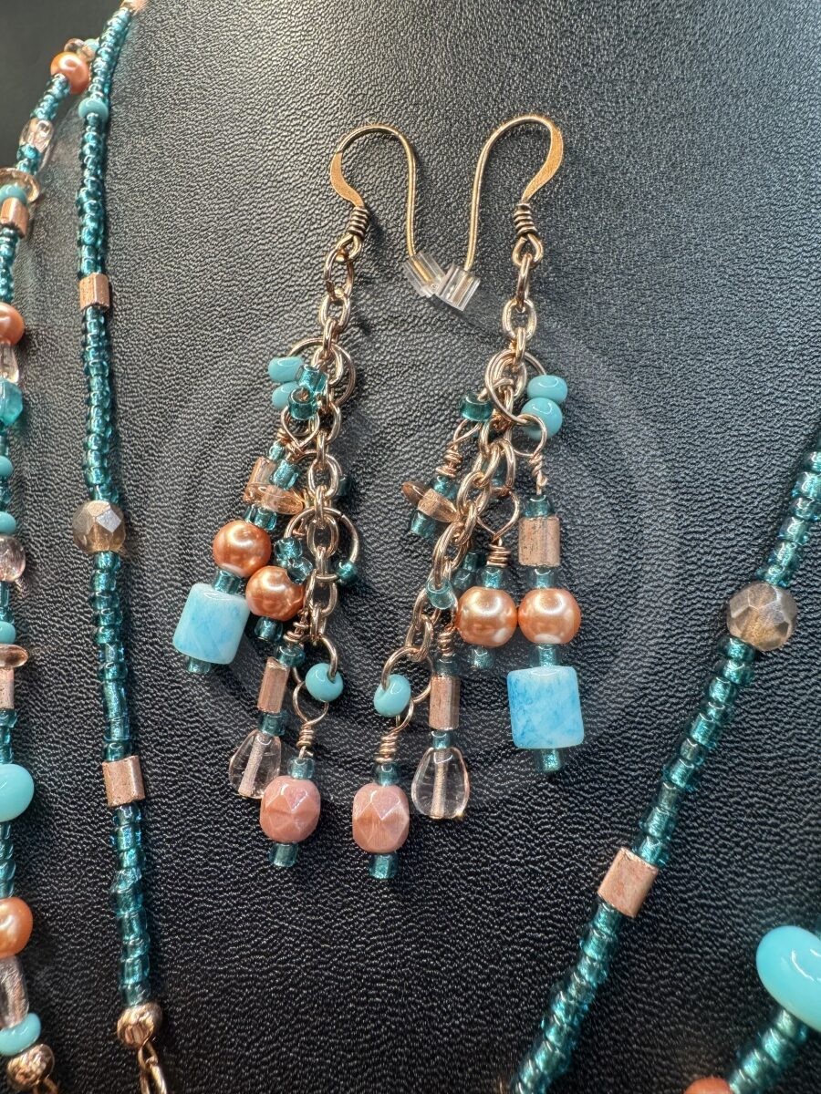 Desert Rose Necklace and Earrings Set - Magnesite - Image 3