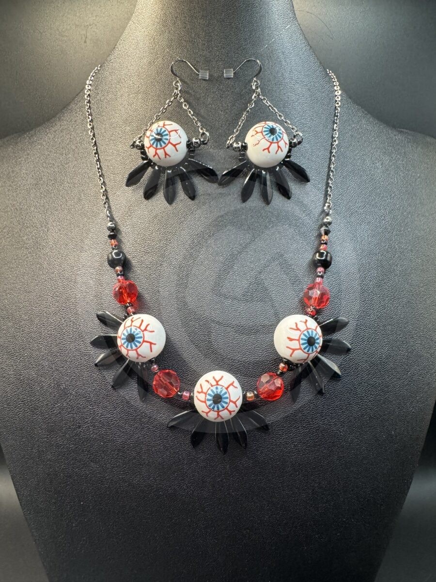 Eye See You Necklace and Earrings Set