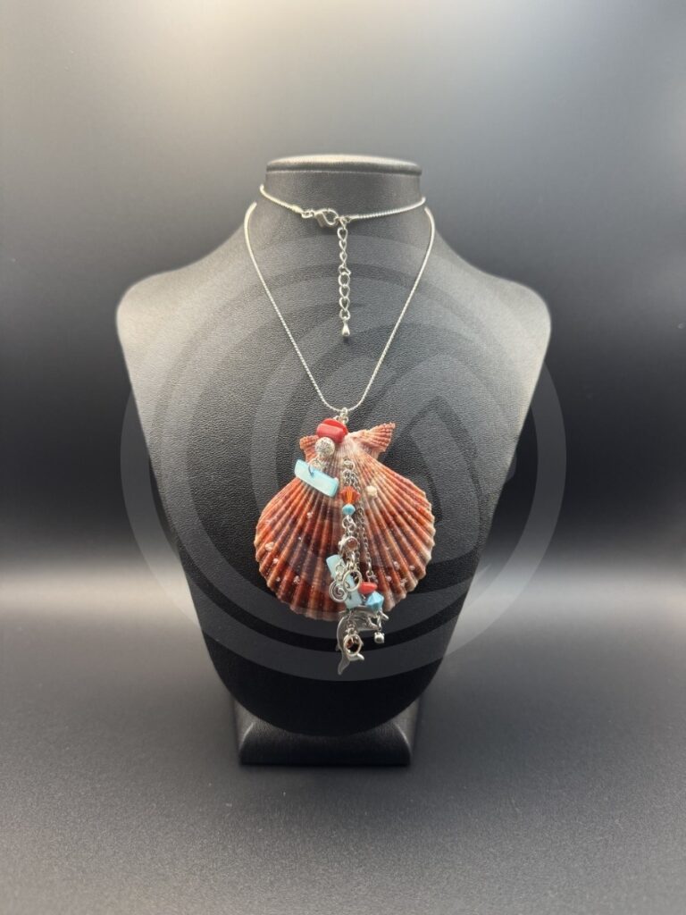 Ruddyshell Necklace